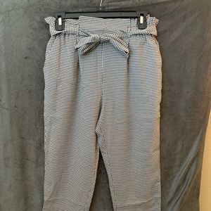 Gingham Tie Cropped Pants